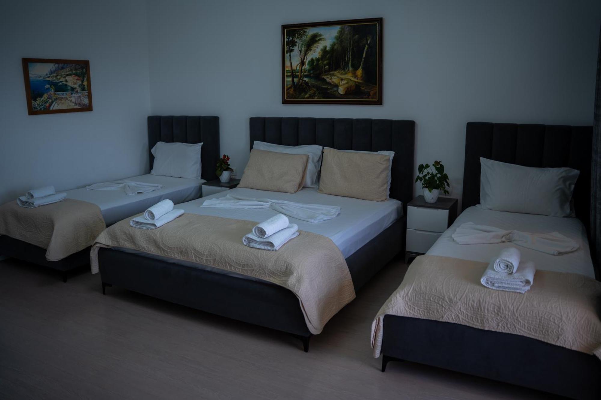 Alesio Guest House Крує Екстер'єр фото