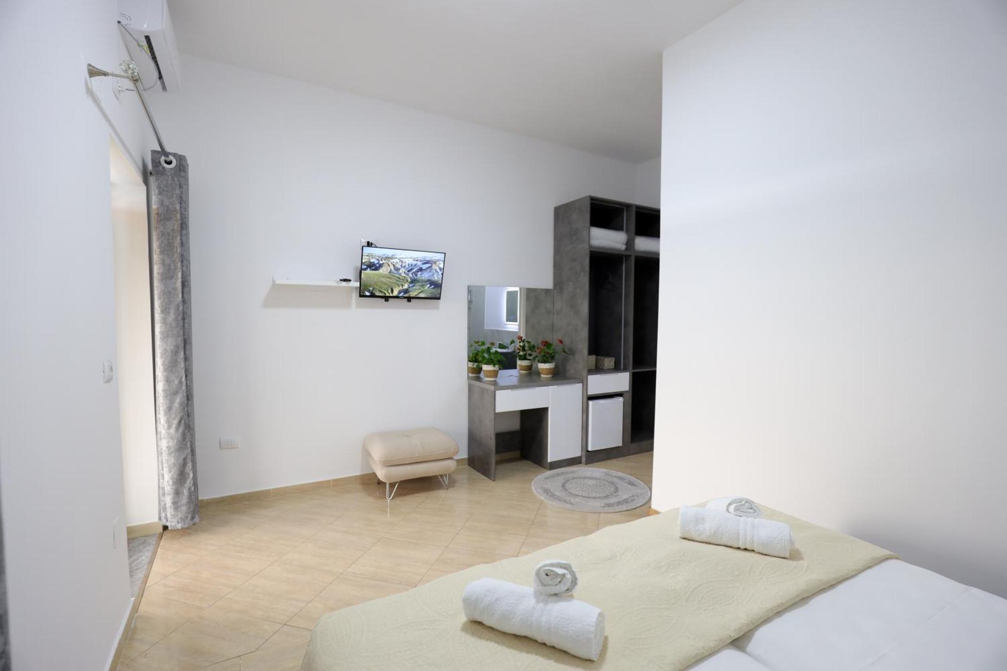 Alesio Guest House Крує Екстер'єр фото